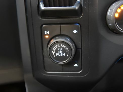 Used 2021 Ford F150 XLT image 31