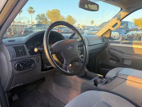 Used 2004 Ford Explorer Sport XLT AWD/4WD image 18