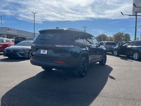 New 2025 Jeep Grand Cherokee L Altitude image 8