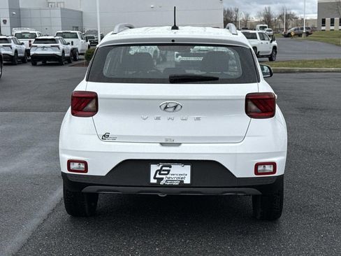 Used 2025 Hyundai Venue SEL FWD image 26