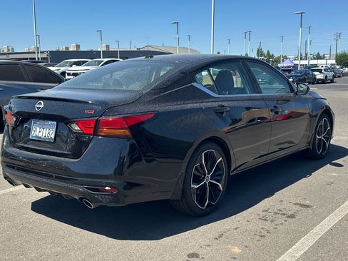 Certified 2024 Nissan Altima 2.5 SR FWD image 5
