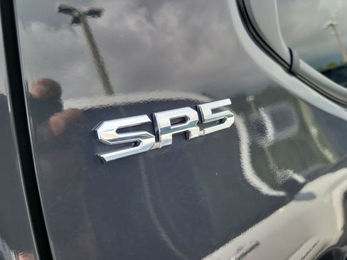 Used 2025 Toyota Tacoma SR5 RWD image 11