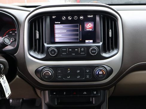 Used 2016 GMC Canyon SLE w/ SLE Convenience Package image 26