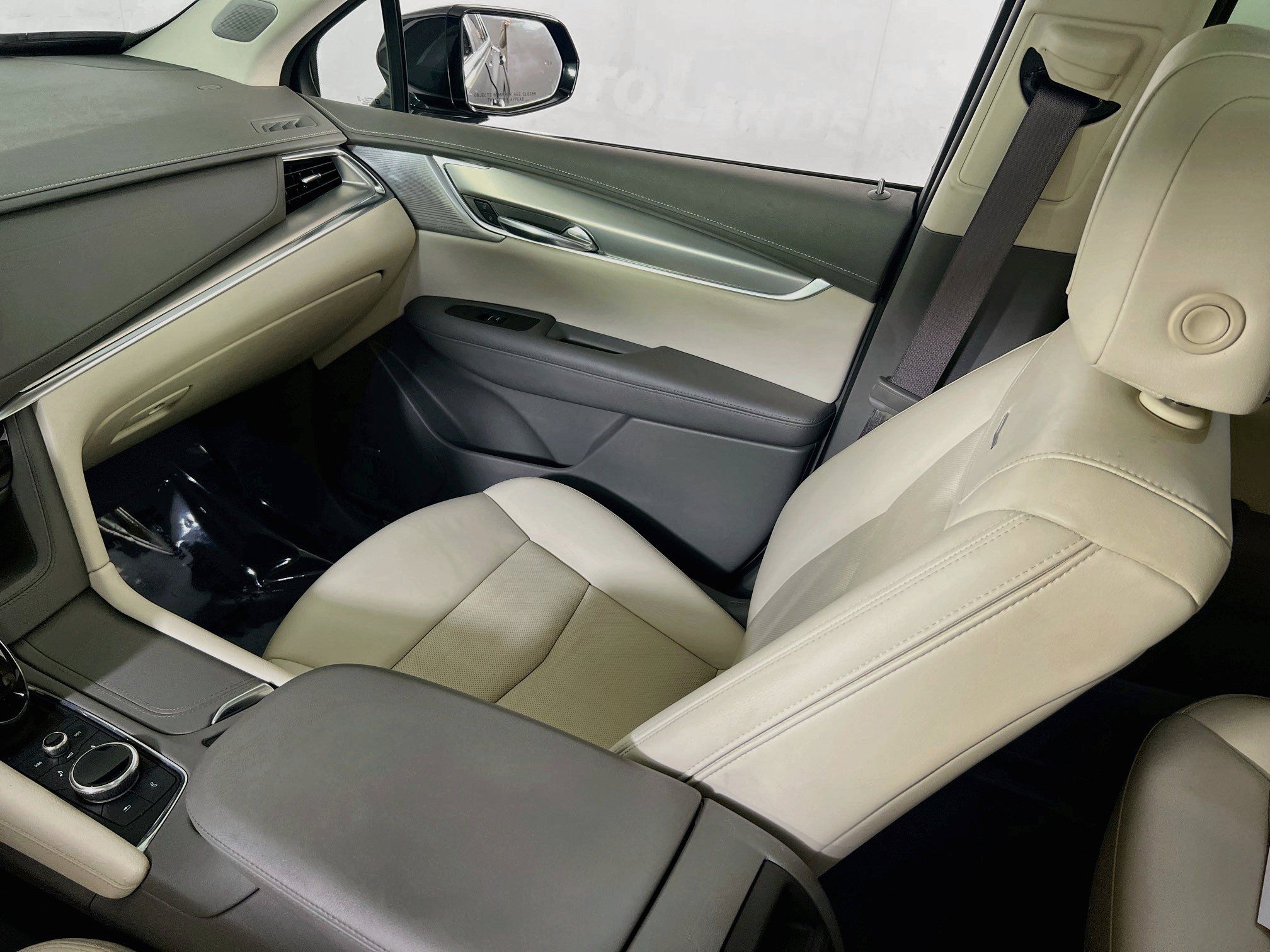 Used 2021 Cadillac XT5 Premium Luxury AWD/4WD image 25