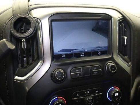 Used 2021 Chevrolet Silverado 1500 LTZ AWD/4WD image 23