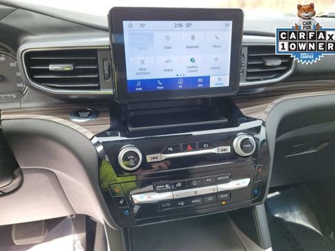 Used 2022 Ford Explorer Limited w/ Equipment Group 301A image 10