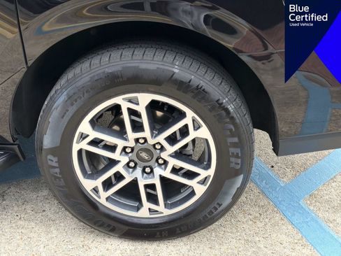 Used 2025 Ford Expedition Max Active RWD image 7