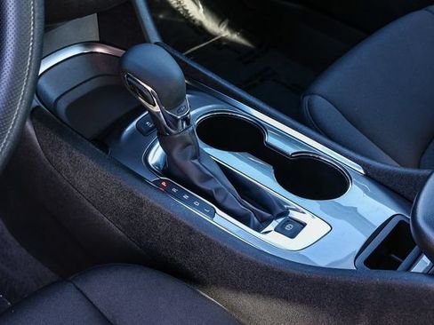 Used 2024 Chevrolet Malibu LT FWD image 22