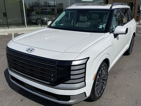 Certified 2026 Hyundai Palisade Calligraphy AWD/4WD image 8