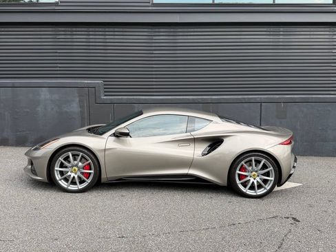 Used 2025 Lotus Emira RWD image 2