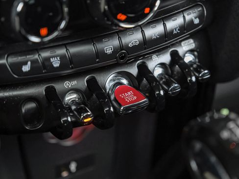 Used 2019 MINI Cooper S w/ Premium Package image 22