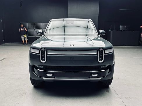 Used 2022 Rivian R1T Adventure AWD/4WD image 11