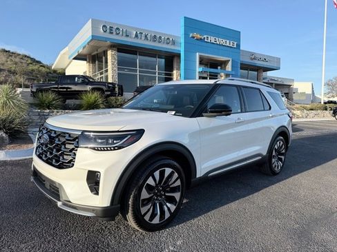 Used 2026 Ford Explorer Platinum w/ LUX Leather Package image 3