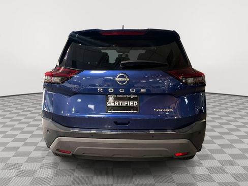 Used 2022 Nissan Rogue SV image 4