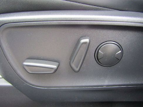 Used 2025 Ford Escape ST-Line Select w/ Tech Pack #1 AWD/4WD image 16