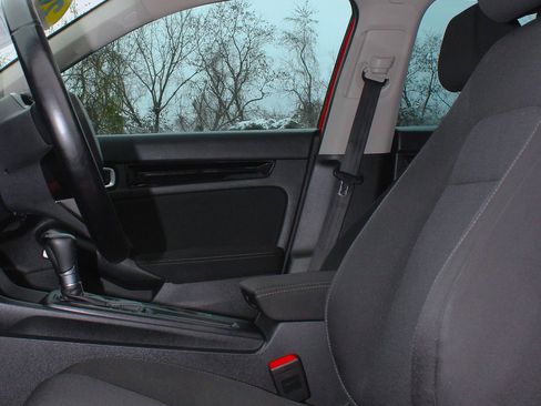 Used 2022 Honda Civic EX image 16