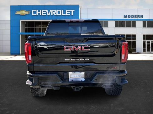Used 2020 GMC Sierra 1500 AT4 w/ AT4 Premium Package image 4