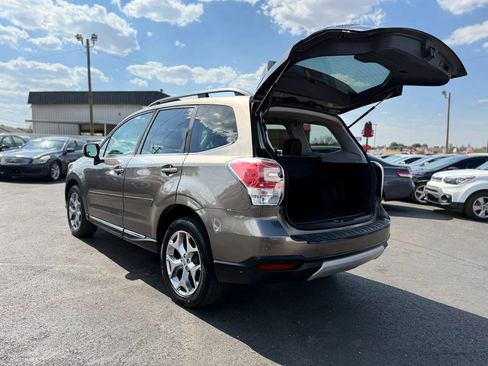 Used 2017 Subaru Forester 2.5i Touring AWD/4WD image 41
