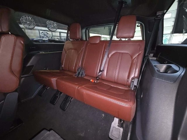 Used 2024 Ford Expedition Max Limited AWD/4WD image 16