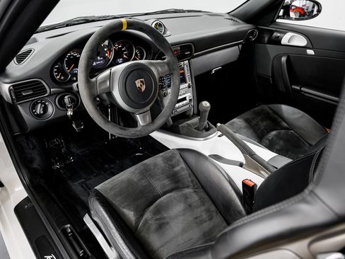 Used 2007 Porsche 911 GT3 RS RWD image 9