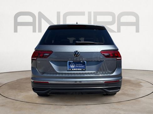 Used 2023 Volkswagen Tiguan SE image 9