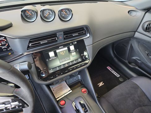 New 2026 Nissan Z NISMO w/ Floor Mat Package RWD image 23