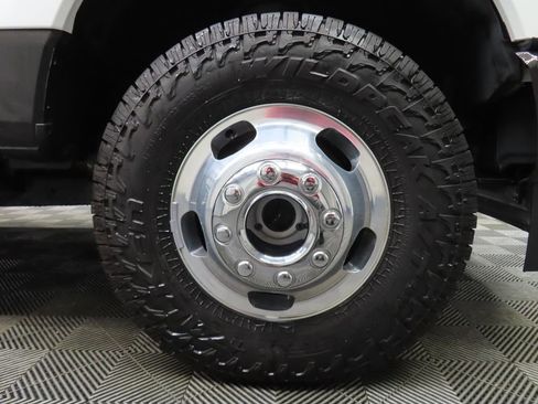 Used 2024 Ford F350 King Ranch image 7