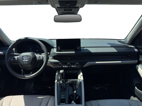 Used 2024 Honda Accord LX image 10