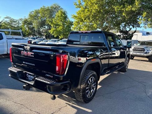 Used 2022 GMC Sierra 2500 AT4 w/ AT4 Premium Plus Package AWD/4WD image 8