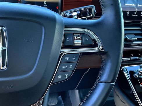 Used 2022 Lincoln Navigator L Reserve image 12