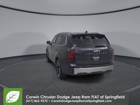 Used 2025 Kia Telluride S FWD image 12
