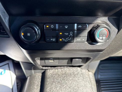 Used 2020 Ford F250 XL w/ Power Equipment Group image 29