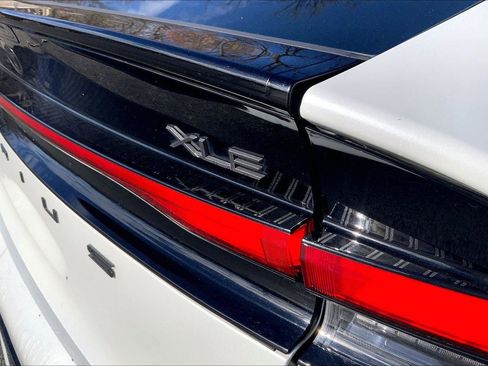 Used 2024 Toyota Prius XLE image 8