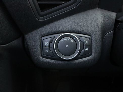 Used 2018 Ford Escape SE FWD image 9