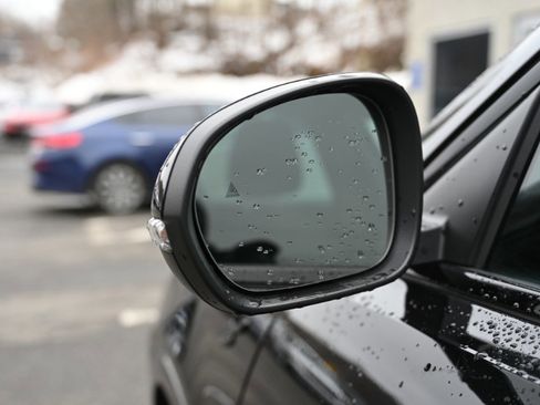 Used 2024 Dodge Hornet R/T w/ R/T Blacktop Package image 9