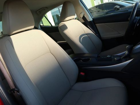 Used 2019 Lexus IS 300 image 24