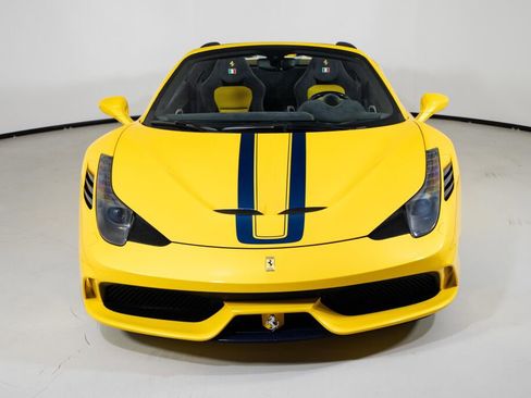 Used 2015 Ferrari 458 Speciale A image 4