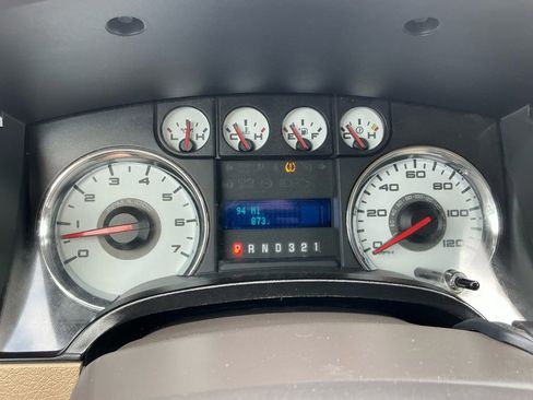 Used 2010 Ford F150 XLT AWD/4WD image 19