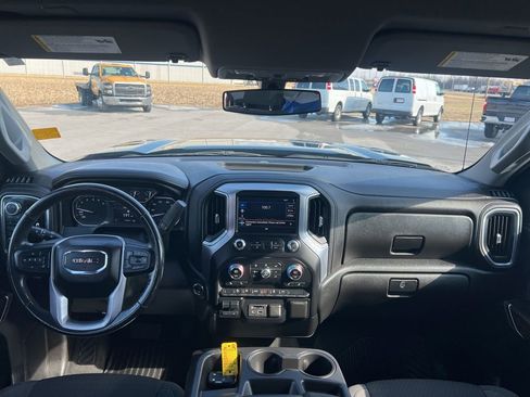Used 2021 GMC Sierra 1500 SLE w/ X31 Off-Road Package image 14