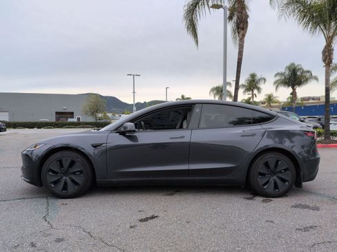 Used 2024 Tesla Model 3 image 7