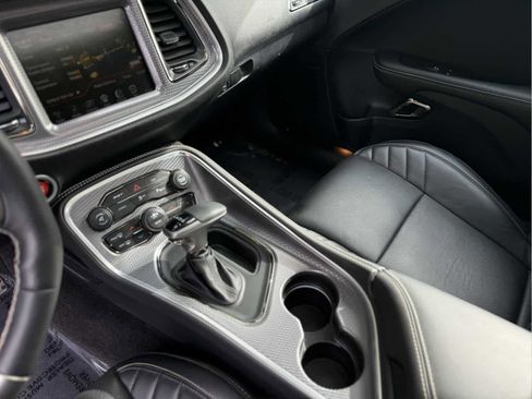 Used 2016 Dodge Challenger SRT Hellcat image 12