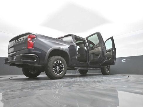 Used 2022 Chevrolet Silverado 1500 ZR2 w/ Technology Package AWD/4WD image 54