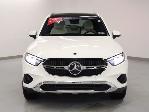 Certified 2025 Mercedes-Benz GLC 300 4MATIC image 3