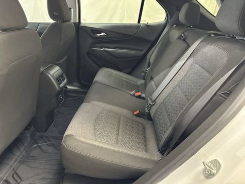 Used 2022 Chevrolet Equinox LT FWD image 12