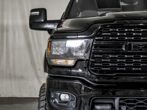 Used 2024 RAM 2500 Big Horn w/ Night Edition image 39