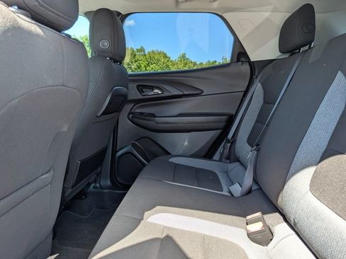 Used 2022 Chevrolet TrailBlazer LT w/ Convenience Package AWD/4WD image 16