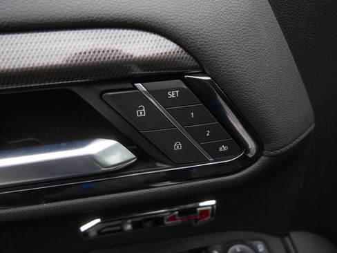 Used 2022 GMC Sierra 1500 AT4 w/ AT4 Premium Package image 23