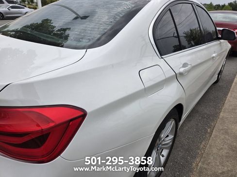 Used 2018 BMW 330i Sedan RWD image 9
