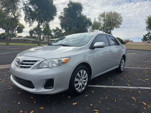 Used 2013 Toyota Corolla LE Special Edition image 10