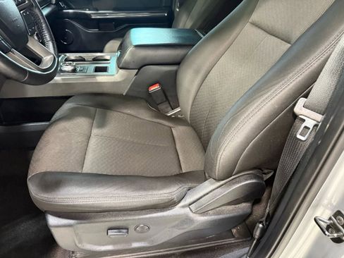 Used 2020 Ford Expedition XLT image 22